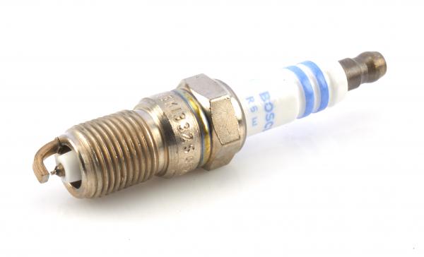 BOSCH Zündkerze 0 242 245 573