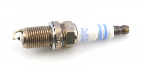 BOSCH Zündkerze 0 242 236 571