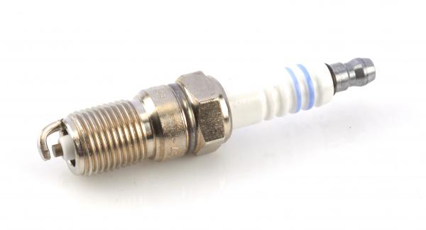 BOSCH Zündkerze 0 242 236 560