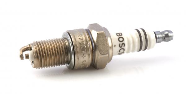 BOSCH Zündkerze 0 242 235 707