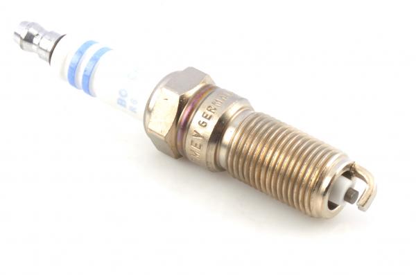 BOSCH Zündkerze 0 242 236 633