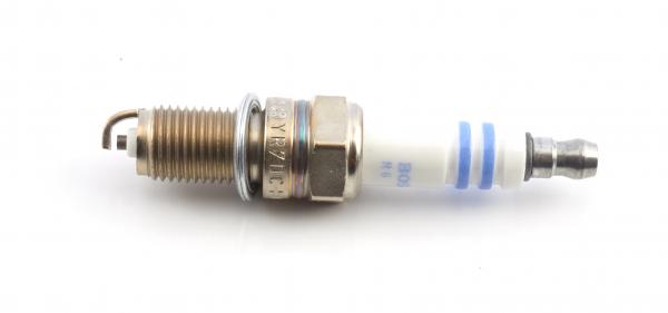 BOSCH Zündkerze 0 242 135 515