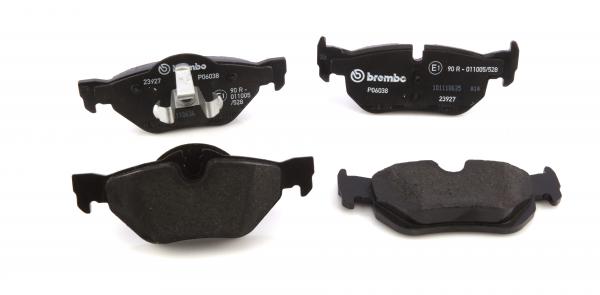 BREMBO Bremsbelagsatz, Scheibenbremse P 06 038