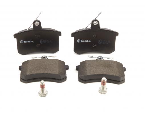 BREMBO Bremsbelagsatz, Scheibenbremse P 85 013