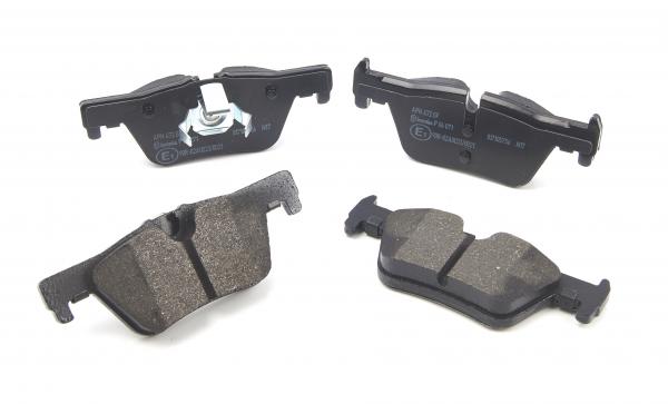 BREMBO Bremsbelagsatz, Scheibenbremse P 06 071